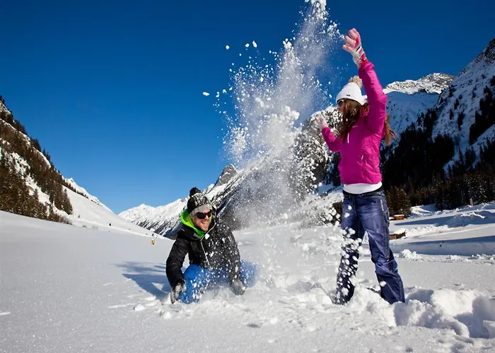 In Piller Near Bus & Wenns