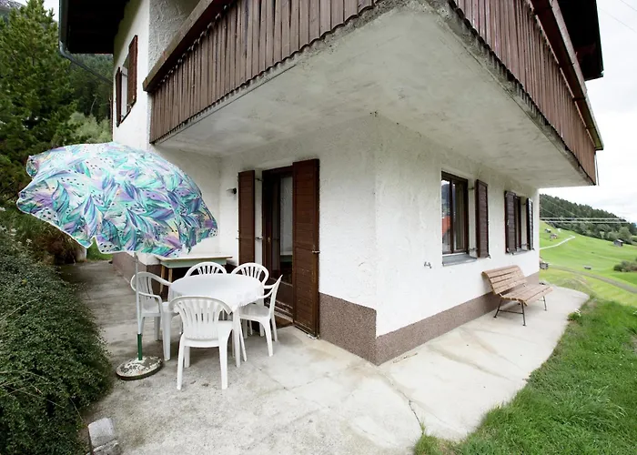 In Piller Near Bus & *