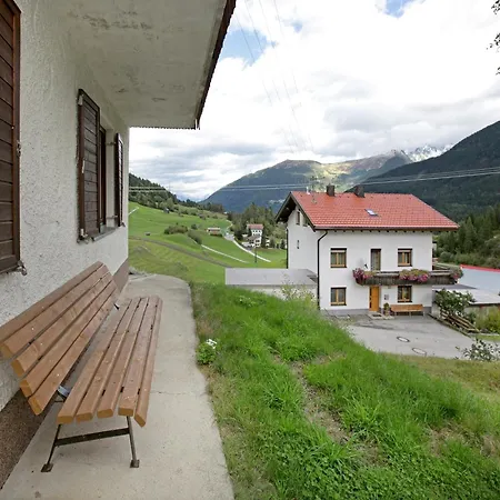 In Piller Near Bus & Feriehus *